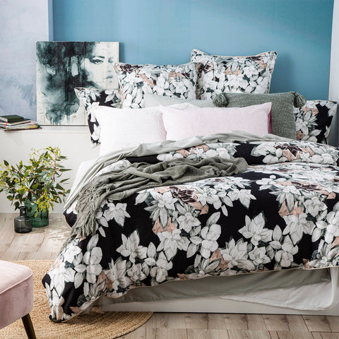 Renee Taylor 300 TC Cotton Reversible Quilt cover Set Super King Ivy
