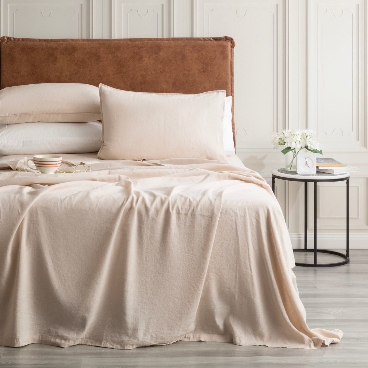 Renee Taylor Cavallo Stone Washed 100 % French Linen Sheet set Queen Natural