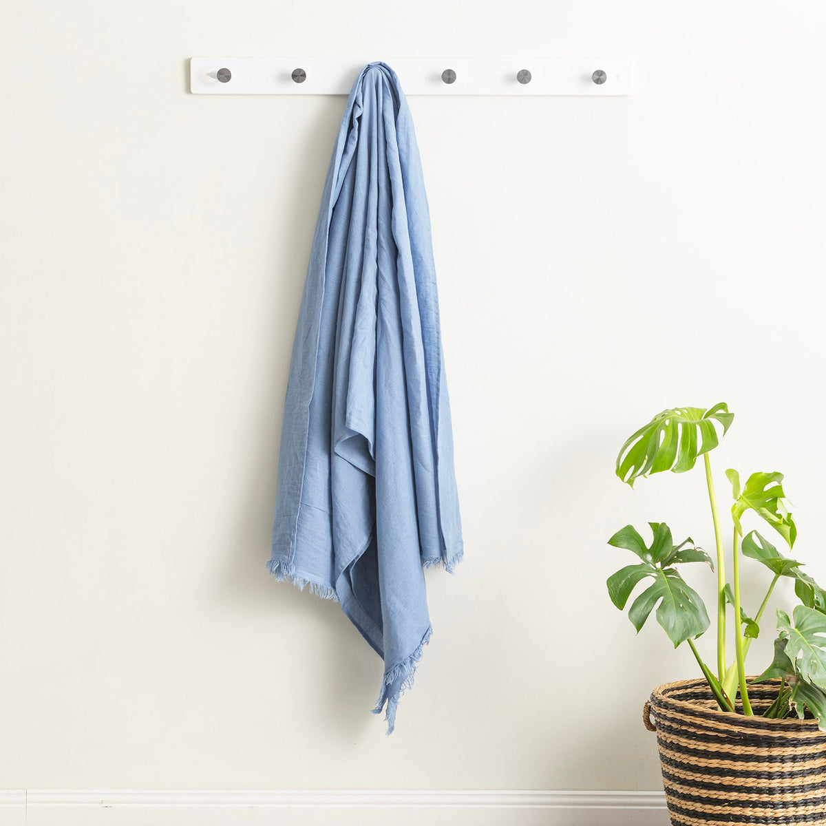 Renee Taylor Cavallo Stone washed 100% Linen Throw 130 x 200 Cms Denim