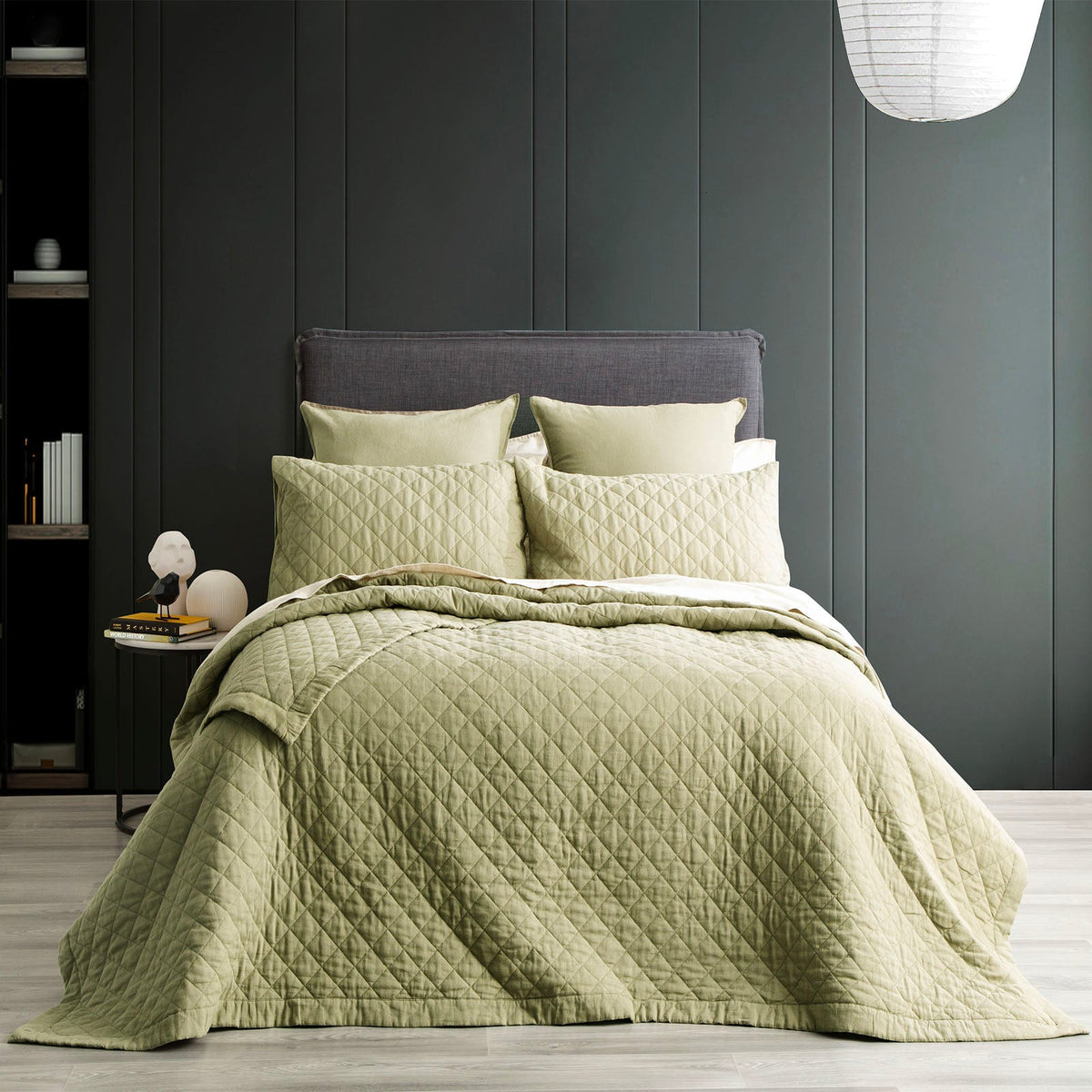 Renee Taylor Cavallo Stone washed French Linen Quilted Bed Coverlet Set Queen/King Jade