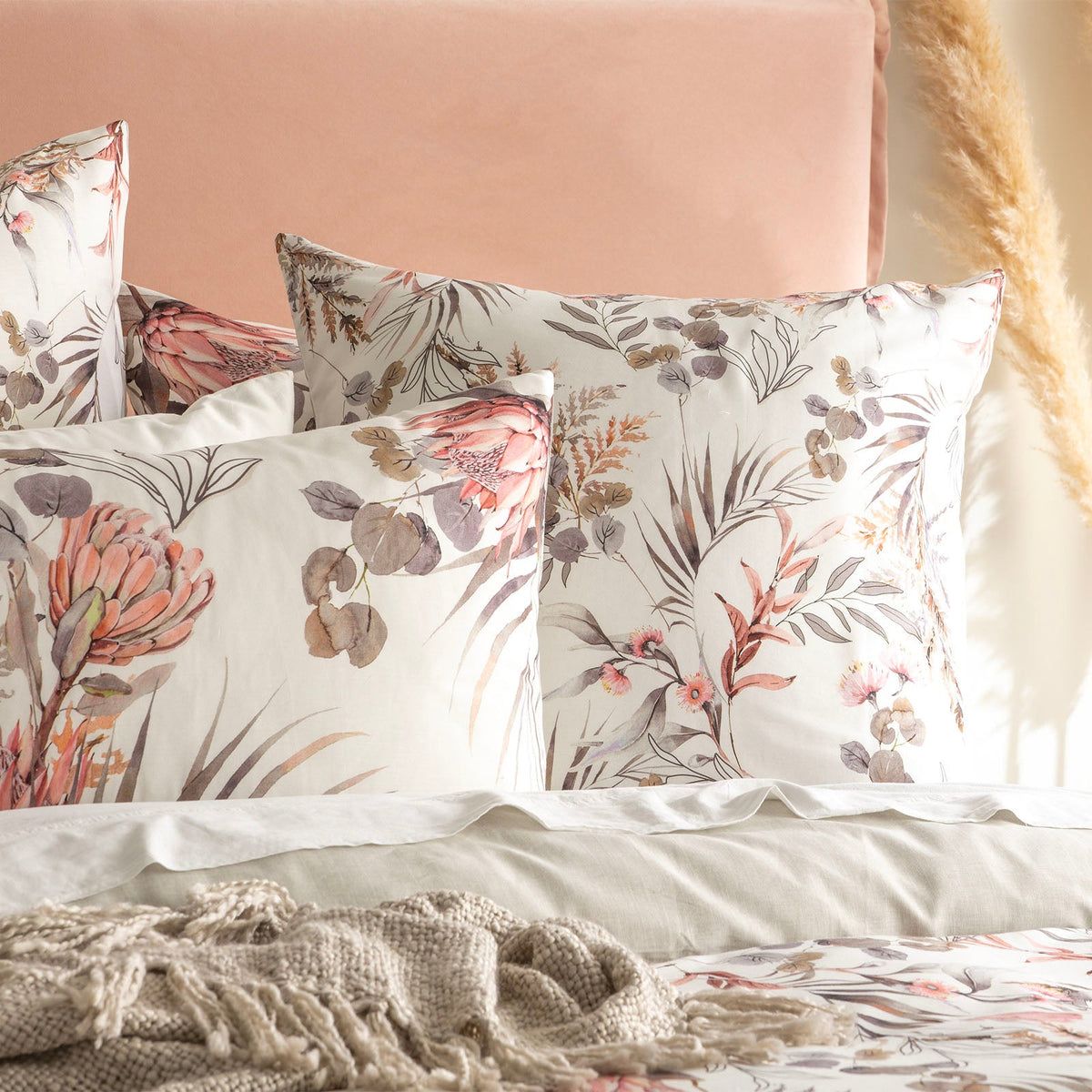 Renee Taylor 300 TC Cotton Reversible Euro P/Case Waratah Frost