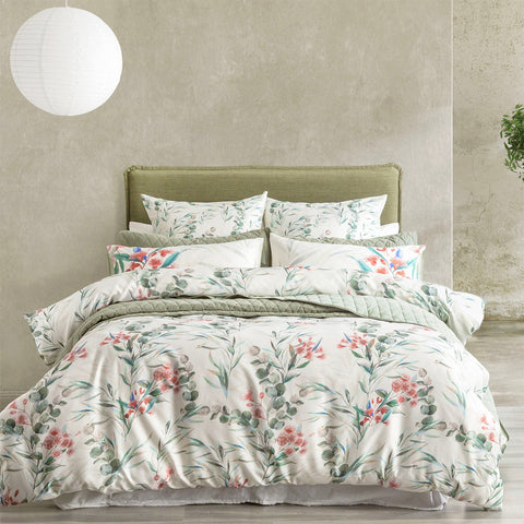Renee Taylor 300 TC Cotton Reversible Quilt cover sets Super King Gum Blossom